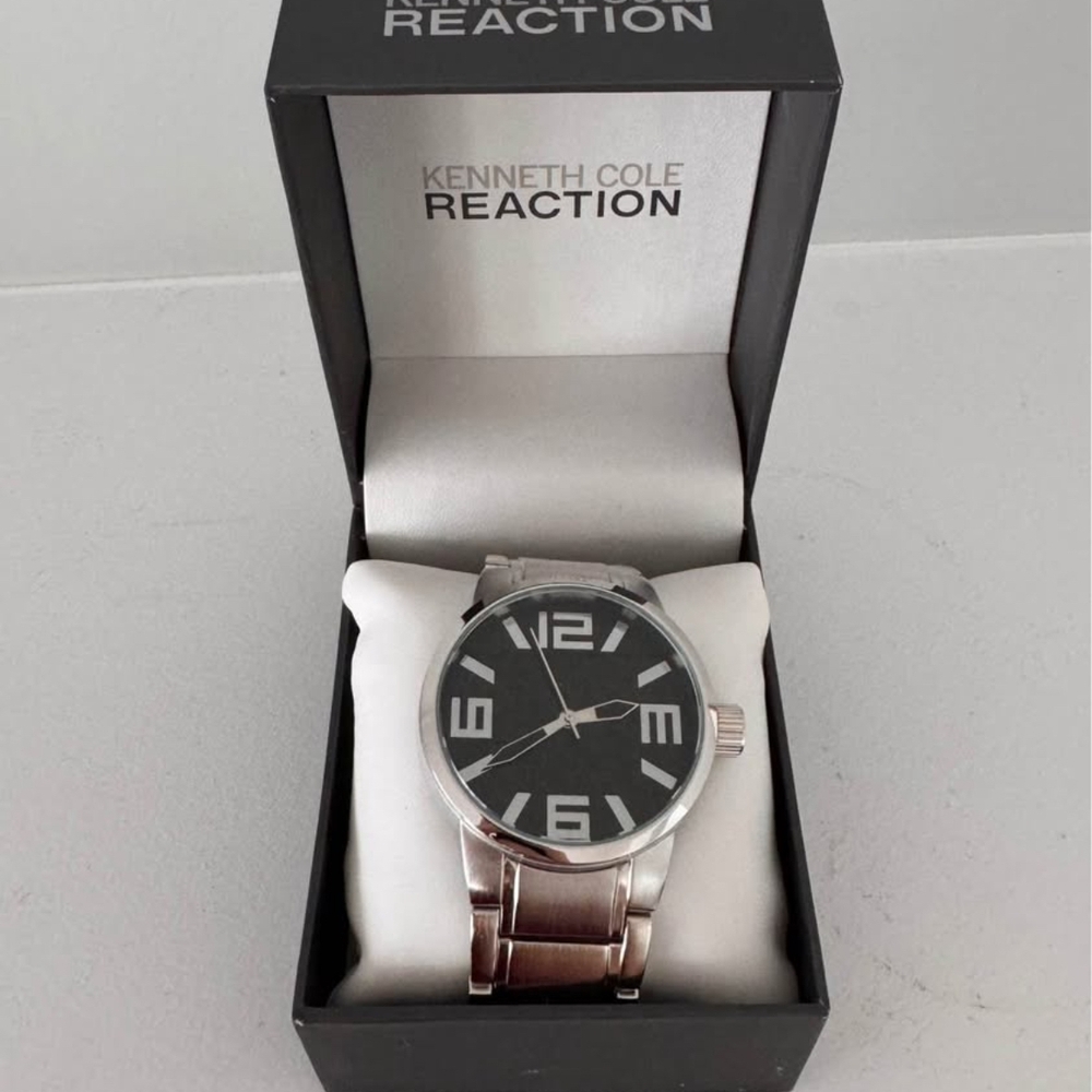 Kenneth Cole Reaction Silver Black Watch with Stainless Steel Band